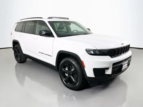 Another view of 2023 Jeep Grand Cherokee L Altitude for sale in St. Charles, MO at Clement Supercenter