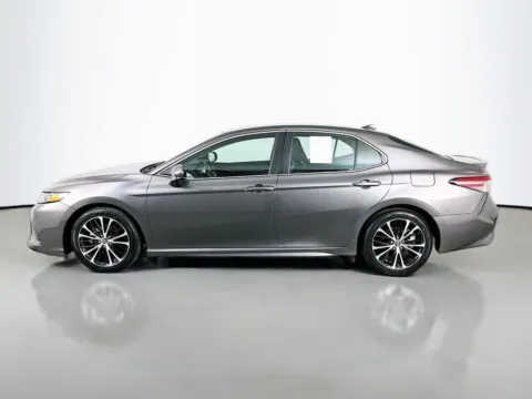 More photos of 2019 Toyota Camry SE at Clement Supercenter, MO