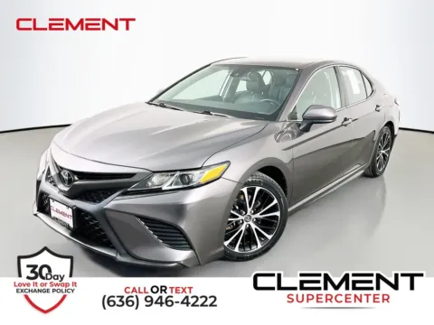 Gray 2019 Toyota Camry SE for sale in St. Charles, MO