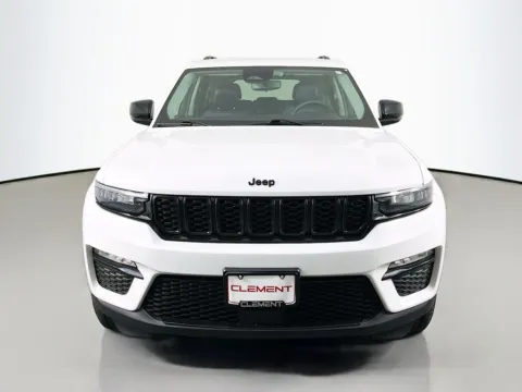 Photos of 2023 Jeep Grand Cherokee Limited for sale in St. Charles, MO at Clement Supercenter