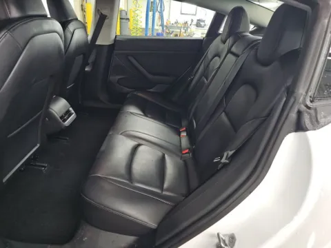 More photos of 2023 Tesla Model 3 at Clement Supercenter, MO