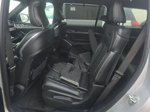 More photos of 2021 Jeep Grand Cherokee L Overland at Clement Supercenter, MO