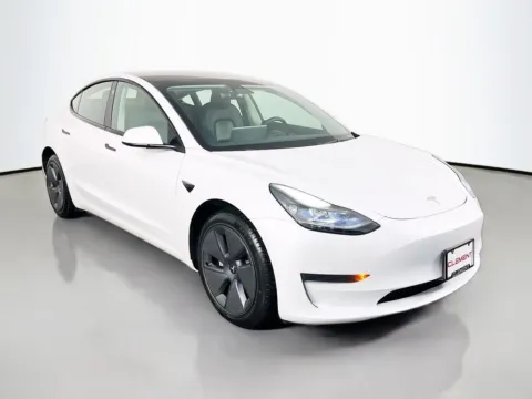 More photos of 2023 Tesla Model 3 at Clement Supercenter, MO