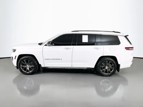 More photos of 2023 Jeep Grand Cherokee L Overland at Clement Supercenter, MO