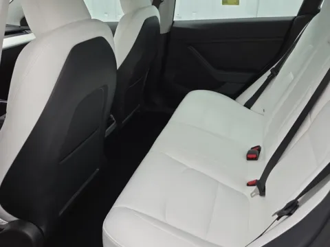 More photos of 2023 Tesla Model 3 at Clement Supercenter, MO