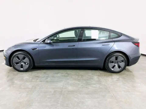 More photos of 2023 Tesla Model 3 at Clement Supercenter, MO