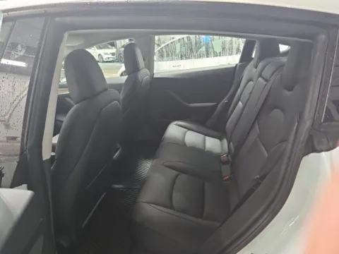 More photos of 2023 Tesla Model 3 at Clement Supercenter, MO