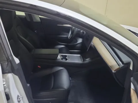 More photos of 2023 Tesla Model 3 at Clement Supercenter, MO