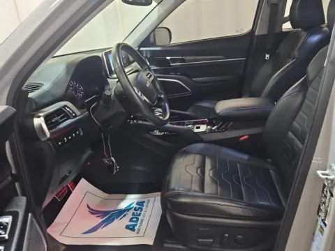 Photos of 2022 Kia Telluride SX for sale in St. Charles, MO at Clement Supercenter