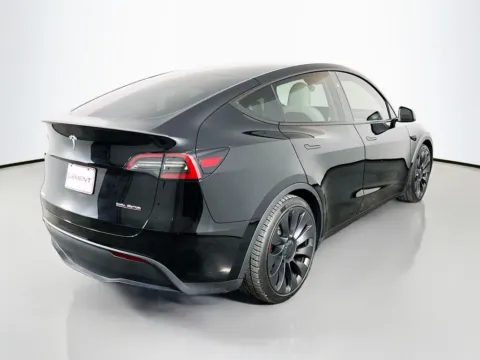 More photos of 2024 Tesla Model Y Performance at Clement Supercenter, MO