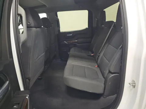 More photos of 2021 GMC Sierra 1500 SLE at Clement Supercenter, MO
