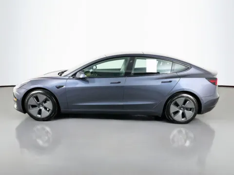 More photos of 2021 Tesla Model 3 Standard Range Plus at Clement Supercenter, MO