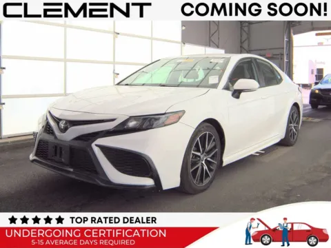 White 2023 Toyota Camry SE for sale in St. Charles, MO