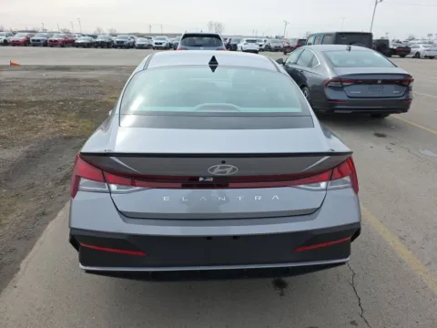 More photos of 2025 Hyundai Elantra SEL Sport at Clement Supercenter, MO