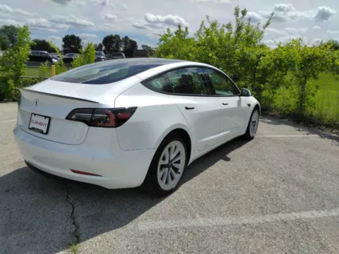 More photos of 2022 Tesla Model 3 at Clement Supercenter, MO