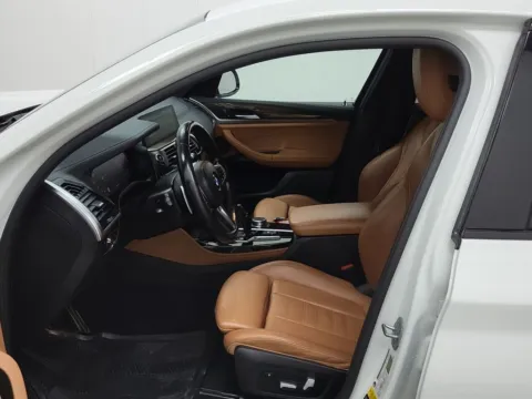 More photos of 2021 BMW X4 M40i at Clement Supercenter, MO