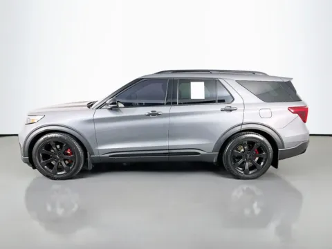 More photos of 2023 Ford Explorer ST at Clement Supercenter, MO