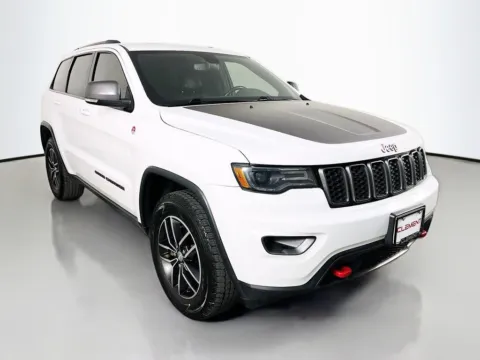 Another view of 2018 Jeep Grand Cherokee Trailhawk for sale in St. Charles, MO at Clement Supercenter