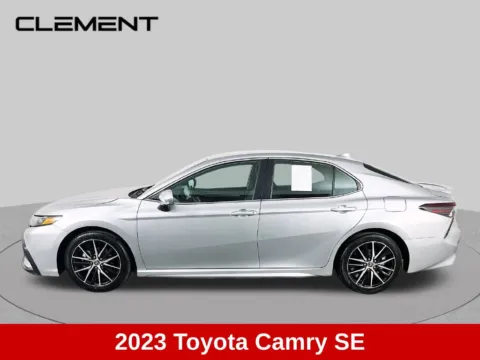 More photos of 2023 Toyota Camry SE at Clement Supercenter, MO