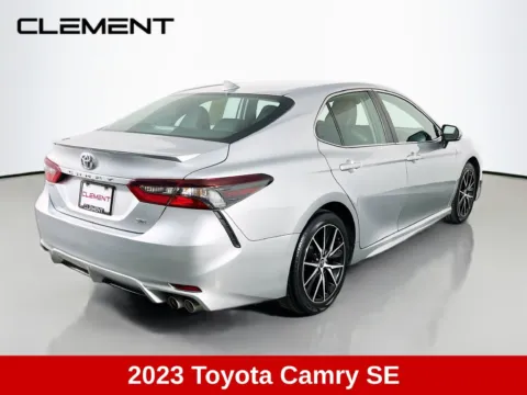 More photos of 2023 Toyota Camry SE at Clement Supercenter, MO