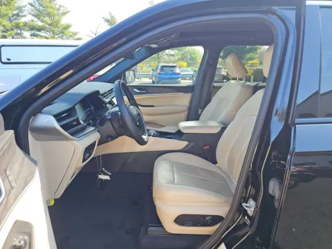 Another view of 2022 Jeep Grand Cherokee 4xe for sale in St. Charles, MO at Clement Supercenter