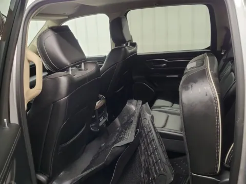 More photos of 2019 Ram 1500 Laramie at Clement Supercenter, MO