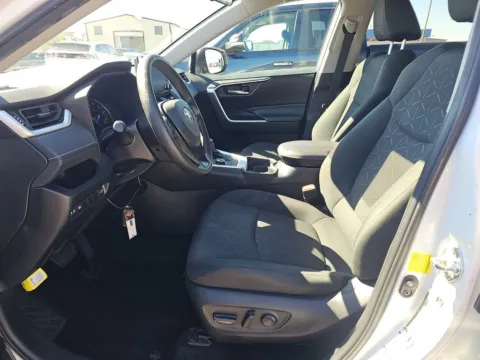 More photos of 2021 Toyota RAV4 Hybrid XLE at Clement Supercenter, MO