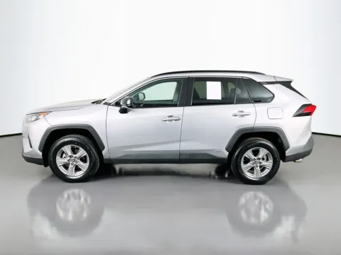 More photos of 2022 Toyota RAV4 Hybrid LE at Clement Supercenter, MO