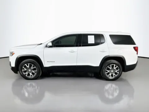 More photos of 2022 GMC Acadia SLE at Clement Supercenter, MO