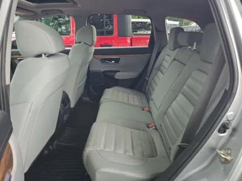 More photos of 2019 Honda CR-V EX at Clement Supercenter, MO