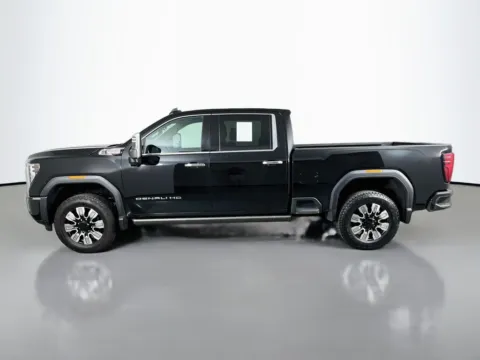 More photos of 2025 GMC Sierra 2500HD Denali at Clement Supercenter, MO