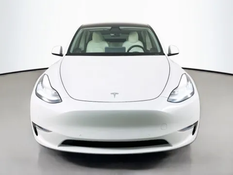 Another view of 2021 Tesla Model Y Long Range for sale in St. Charles, MO at Clement Supercenter