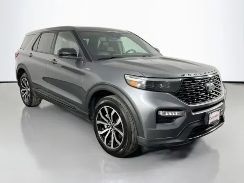 More photos of 2022 Ford Explorer ST-Line at Clement Supercenter, MO