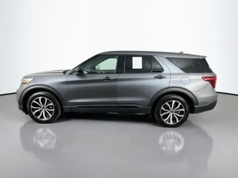 More photos of 2022 Ford Explorer ST-Line at Clement Supercenter, MO