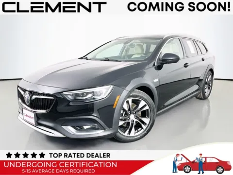 Black 2018 Buick Regal TourX Essence for sale in St. Charles, MO
