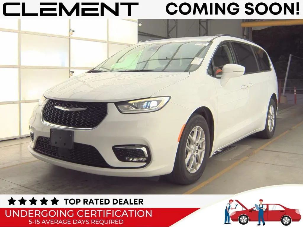 White 2022 Chrysler Pacifica Touring L for sale in St. Charles, MO