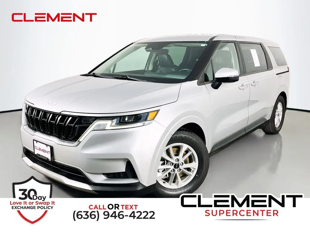 Silver 2022 Kia Carnival LXS for sale in St. Charles, MO