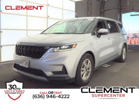 Silver 2022 Kia Carnival LXS for sale in St. Charles, MO