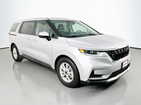 More photos of 2022 Kia Carnival LXS at Clement Supercenter, MO