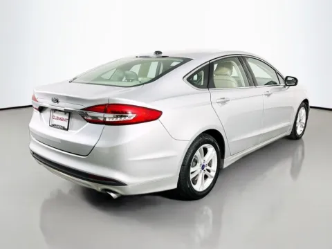 More photos of 2018 Ford Fusion SE at Clement Supercenter, MO