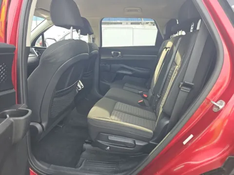 More photos of 2022 Kia Sorento LX at Clement Supercenter, MO