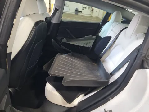 More photos of 2021 Tesla Model 3 Performance at Clement Supercenter, MO