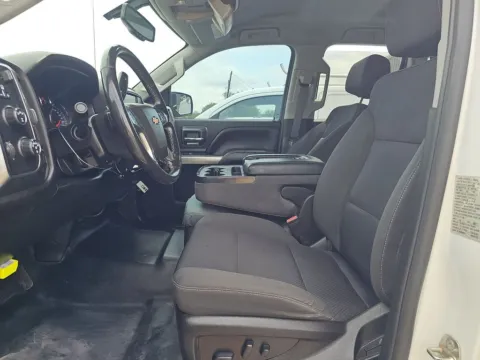 Another view of 2019 Chevrolet Silverado 2500HD LT for sale in St. Charles, MO at Clement Supercenter