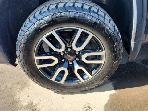 More photos of 2021 GMC Sierra 1500 AT4 at Clement Supercenter, MO
