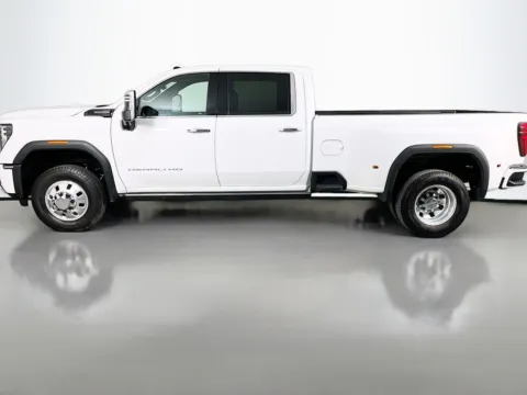 More photos of 2024 GMC Sierra 3500HD Denali Ultimate at Clement Supercenter, MO