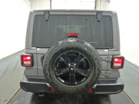 More photos of 2021 Jeep Wrangler Unlimited Sahara Altitude at Clement Supercenter, MO