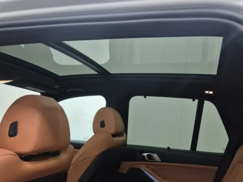 More photos of 2023 BMW X5 xDrive40i at Clement Supercenter, MO