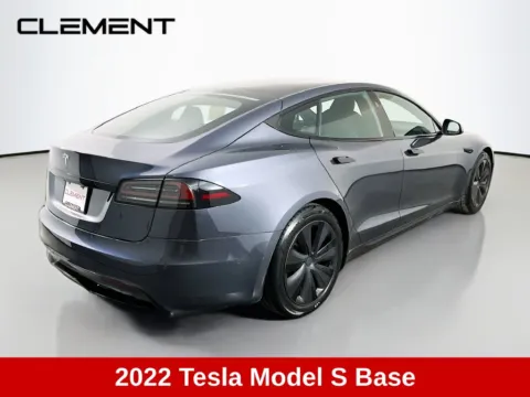 More photos of 2022 Tesla Model S at Clement Supercenter, MO