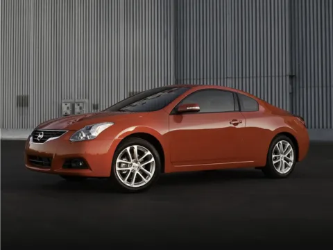 Black 2012 Nissan Altima 3.5 SR for sale in St. Charles, MO