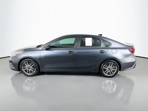 More photos of 2022 Kia Forte GT-Line at Clement Supercenter, MO